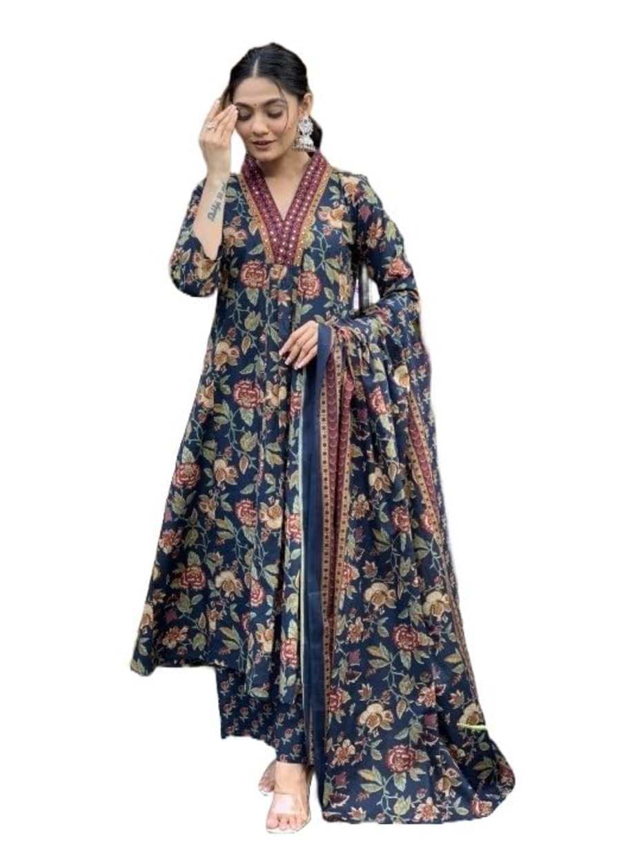 Black Womenn Printed A-Line Kurta and Pant Set with Dupatta 4