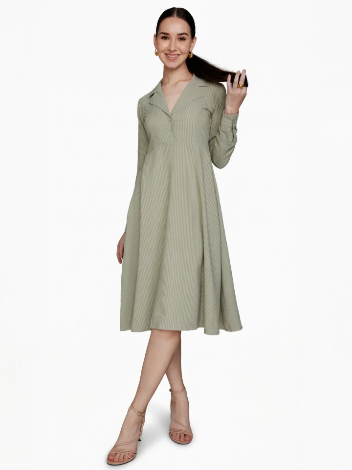 Green Lapel Collar Dress With Clean-Cut Silhouette