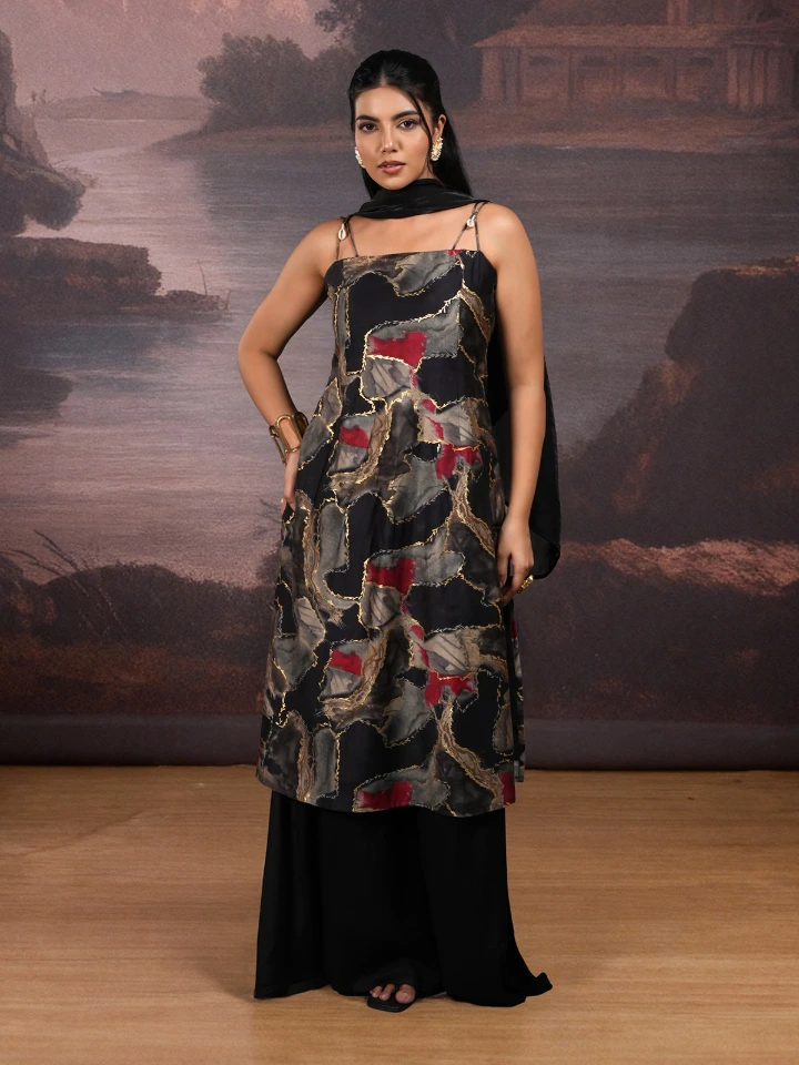 Black Kurta Set With Foil Print